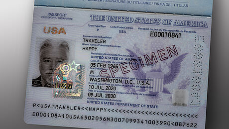 United States Passport (2021 edition) protected wth a KINEGRAM