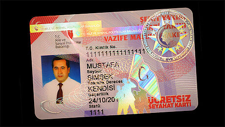 Türkiye Transportation Card protected wth a KINEGRAM